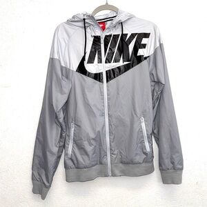 Nike Sportswear GXl Windrunner Full Zip Jacket Big Swoosh 902351-012 Size Small